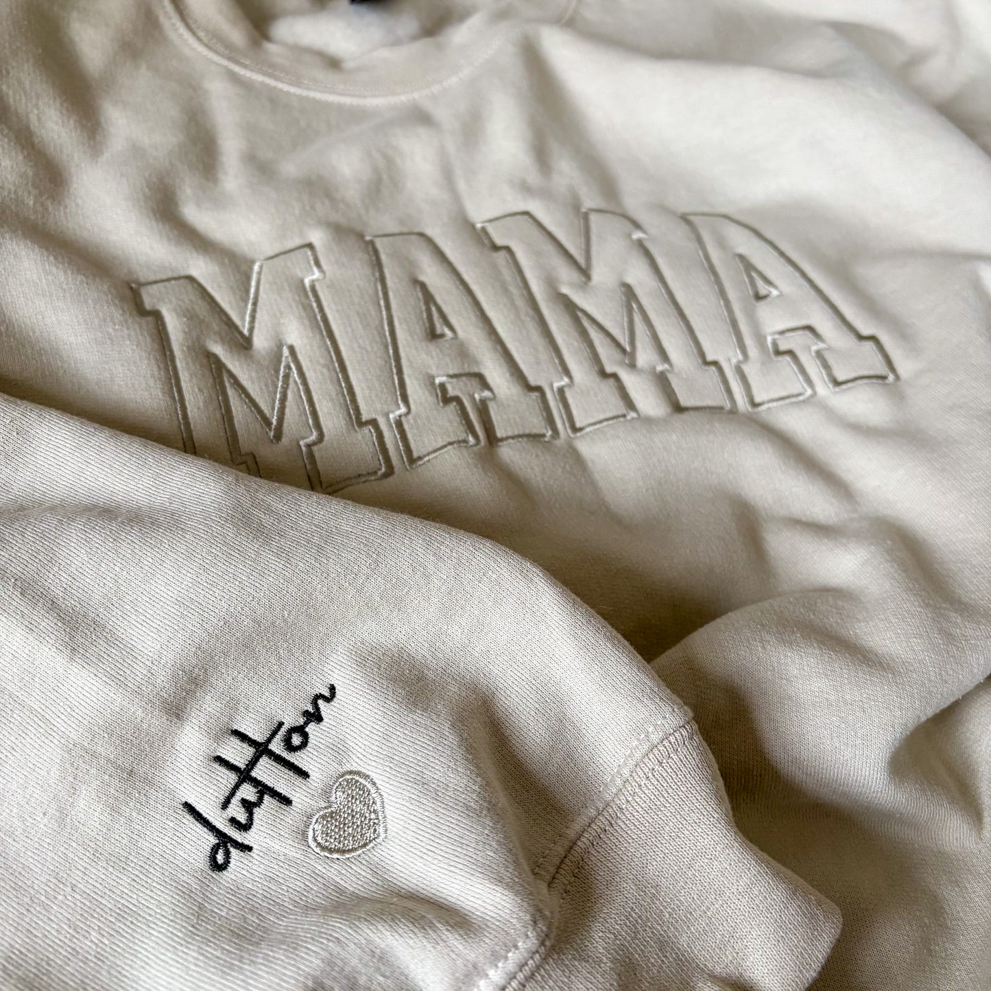 MAMA custom name sleeve sweatshirt crewneck